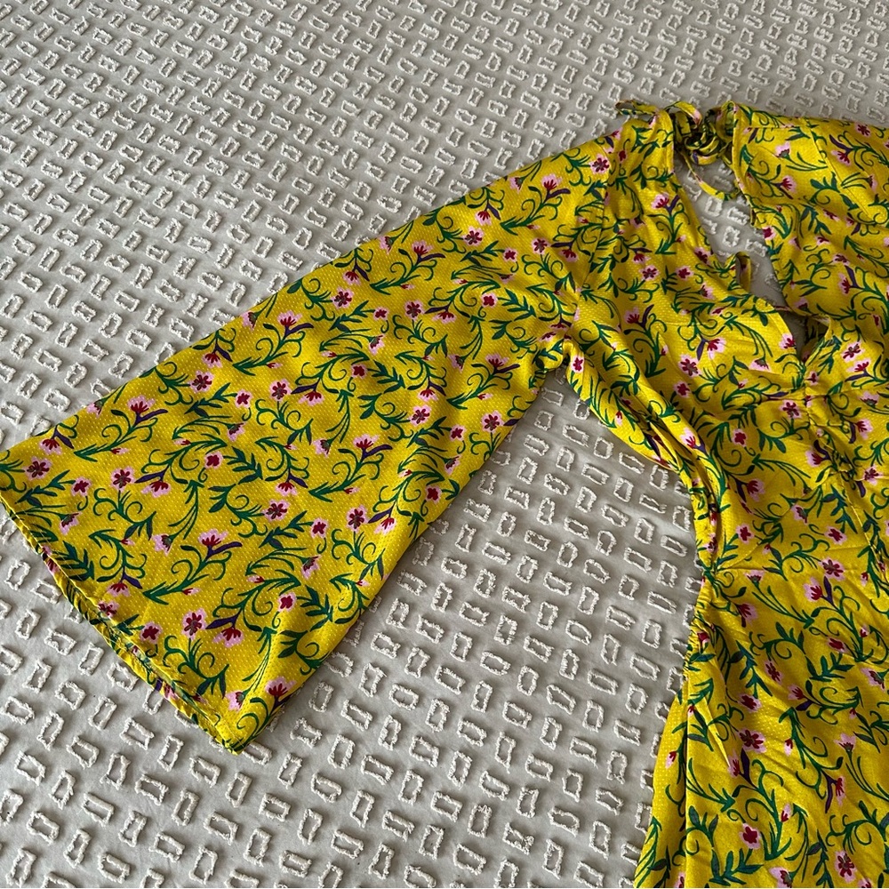 Anthropologie The Magnolia Floral Open Back Romper Size S - Picture 7 of 14